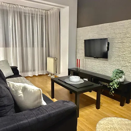 Modern In Krakow's Urban District Apartment *