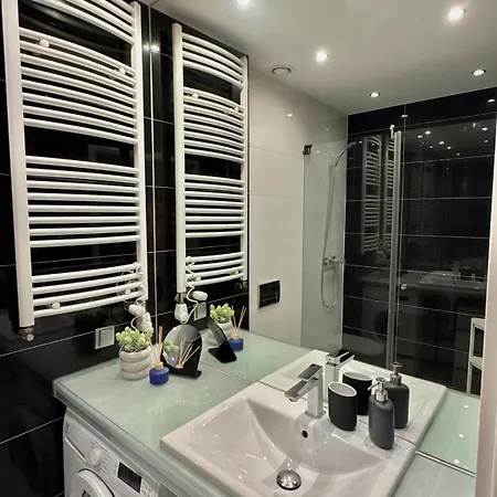 Modern In Kraków's Urban District Apartament Kraków